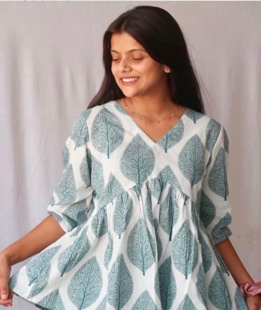 Urbane Retro Women Tops & Tunics